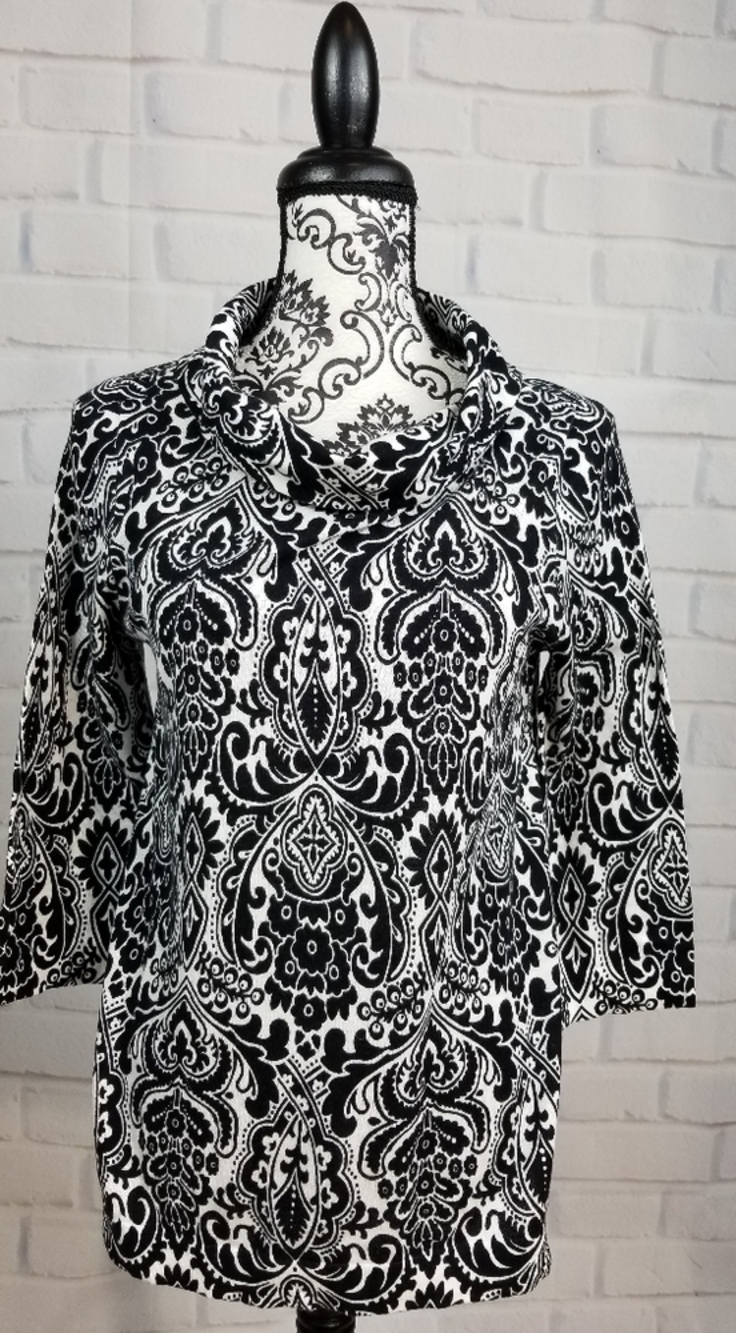 Ann Taylor womens long sleeve stretch knit floral print turtle neck sz m top b6